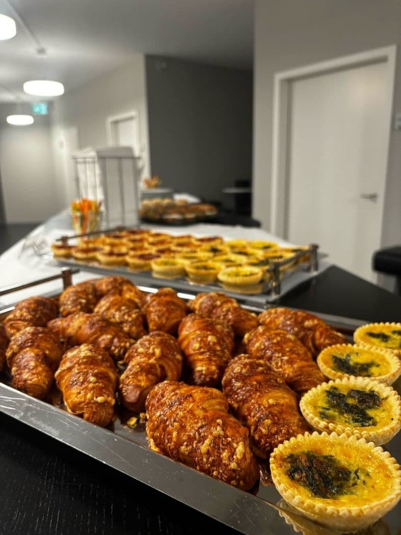 InnovateInDigital apéro food spread